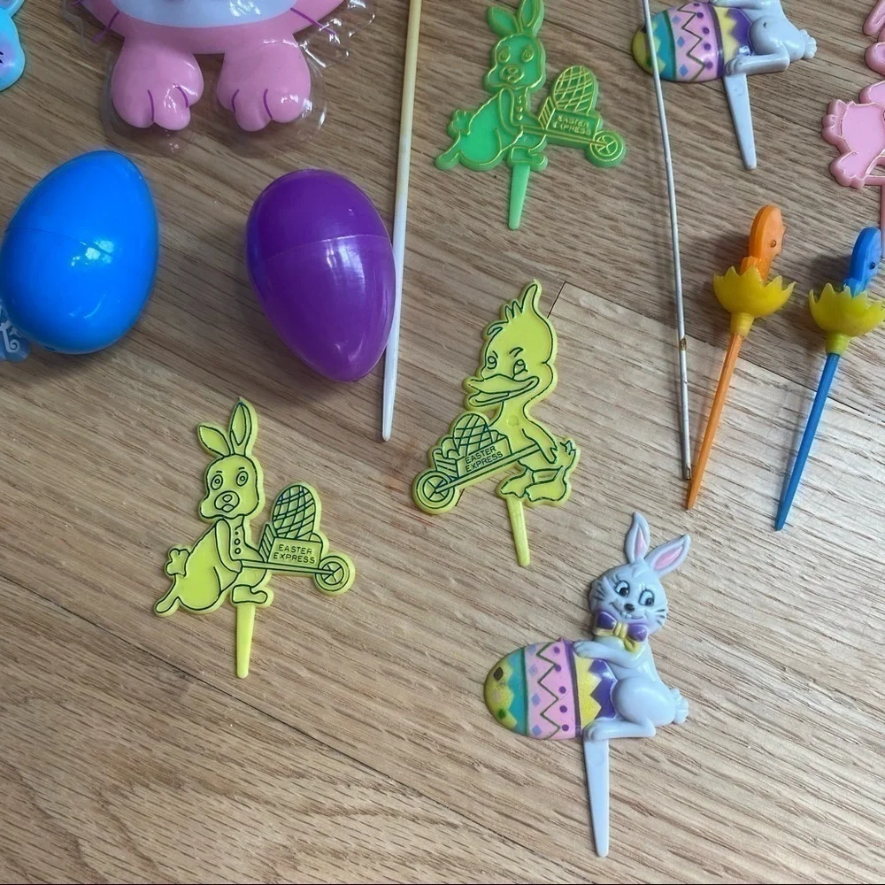 Vintage Easter Cake Decorations Pop Tops Bunny